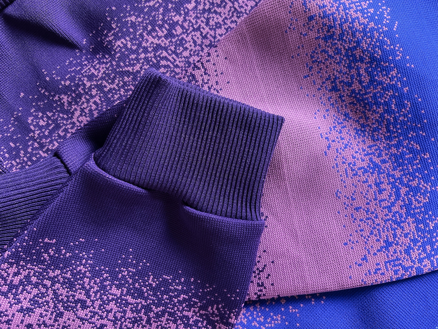 Cropped Boyfriend Knit Hoodie | Multi / Gradient