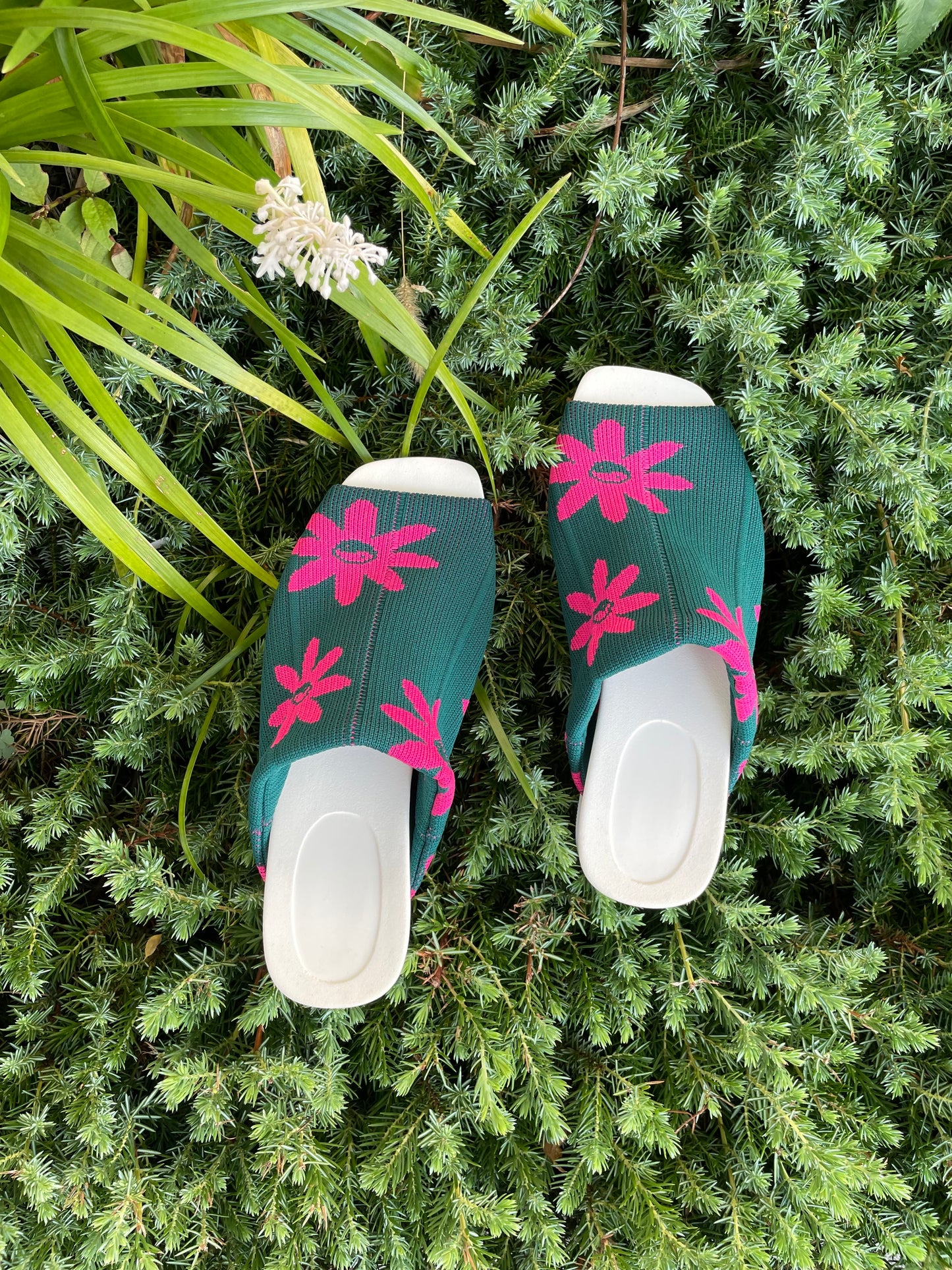 Flossy / Sandals / Flower