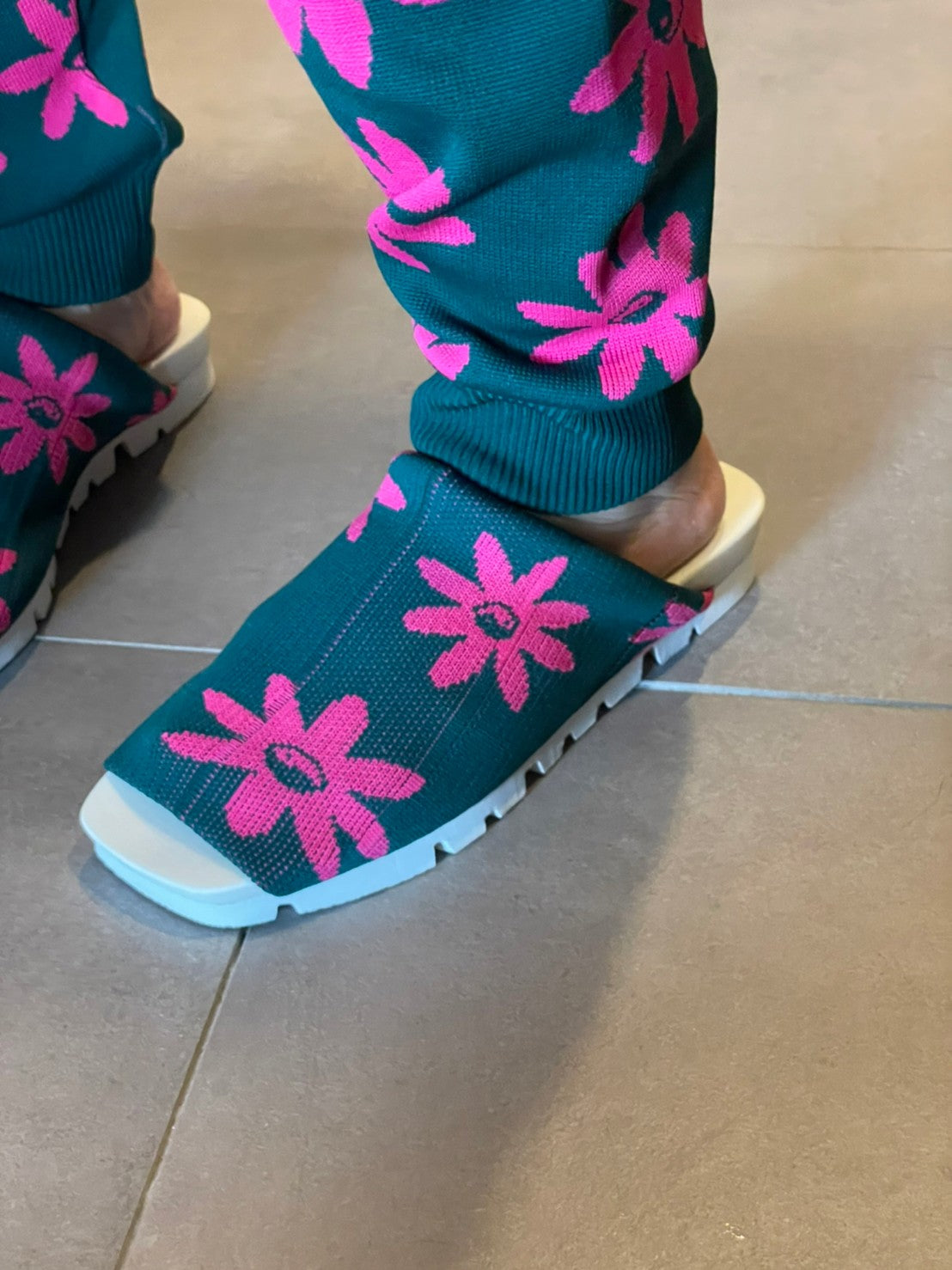 Flossy / Sandals / Flower